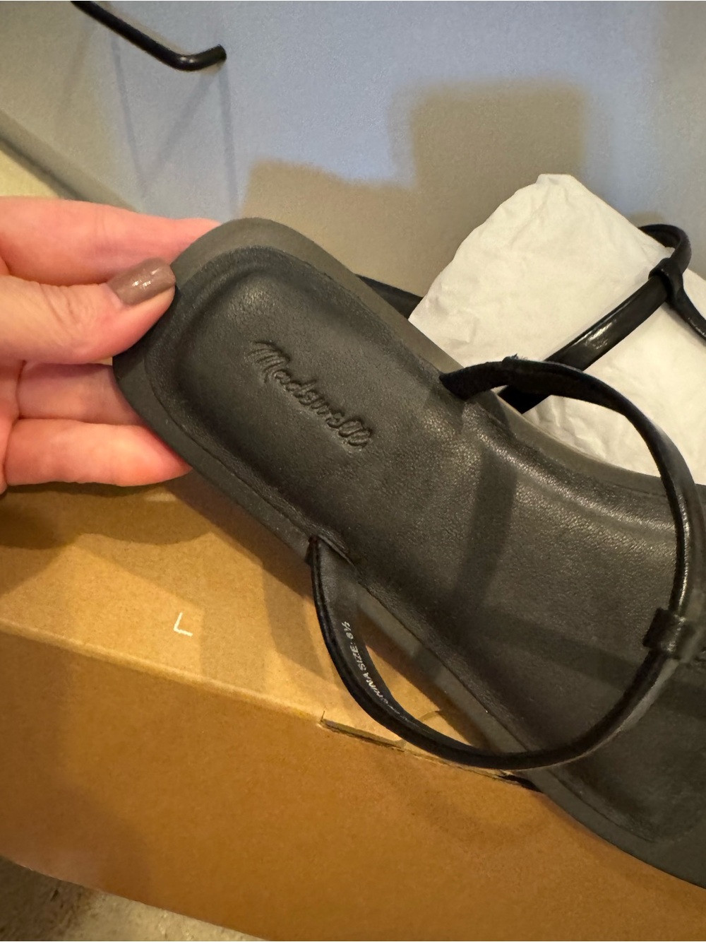 Madewell Gold toe loop leather sandals - Picture 3 of 3